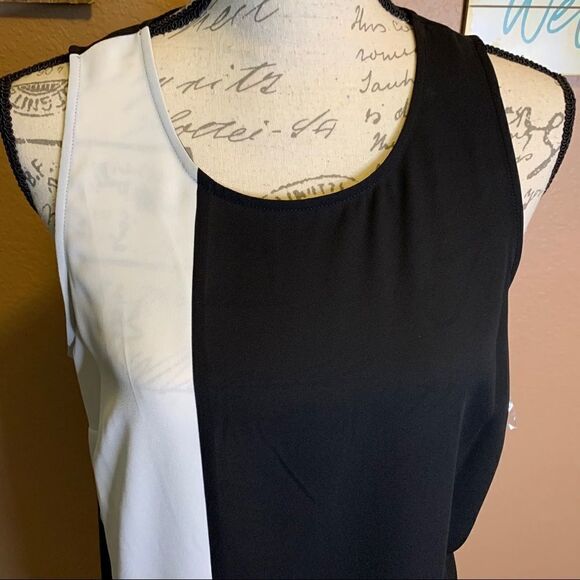 INC size 10 black and white blouse - Picture 3 of 8